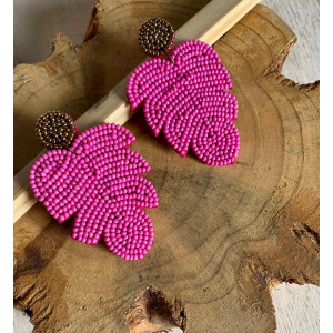 Tropical palm pink seed bead earring - Kuoli